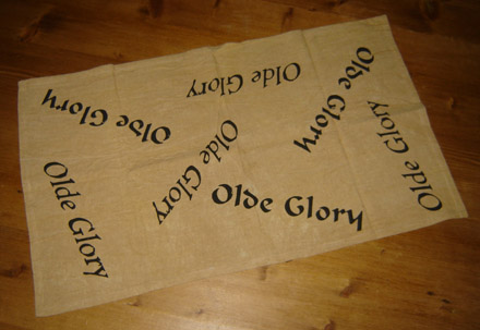 AM117 Olde Glory Runner/Towel-