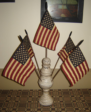 AM119 American Flag Pedestal-