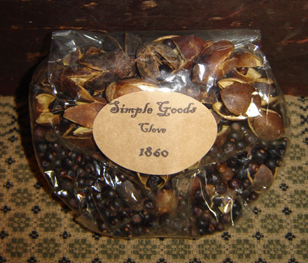 BF107 Clove Potpourri-