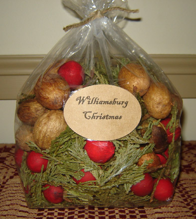 CT143 Williamsburg Christmas Potpourri-