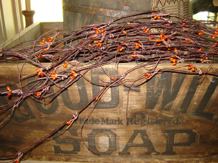 FH101 Twig & Berry Garland-