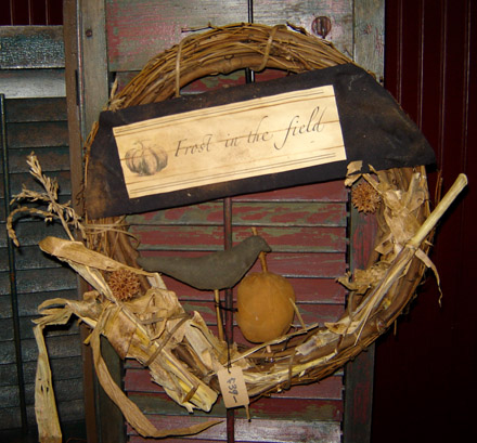 FH121 Frost in the Field Prim Wreath-