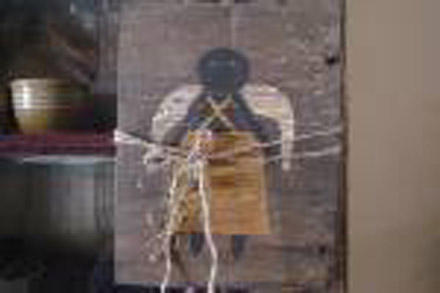 MO109 Black Angel on Old Wood-