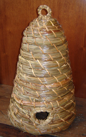 MO123 Tall Bee Skep-