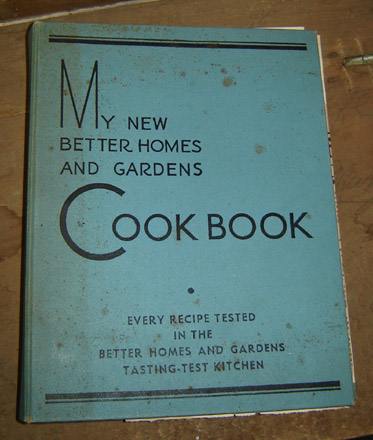 OS103 1937 Better Homes 3-Ring Cookbook-