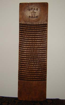 TW101 Treen Washboard-