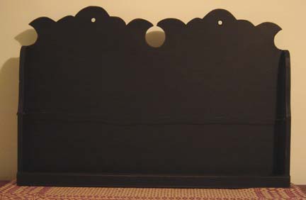 Double plate holder with carved top-